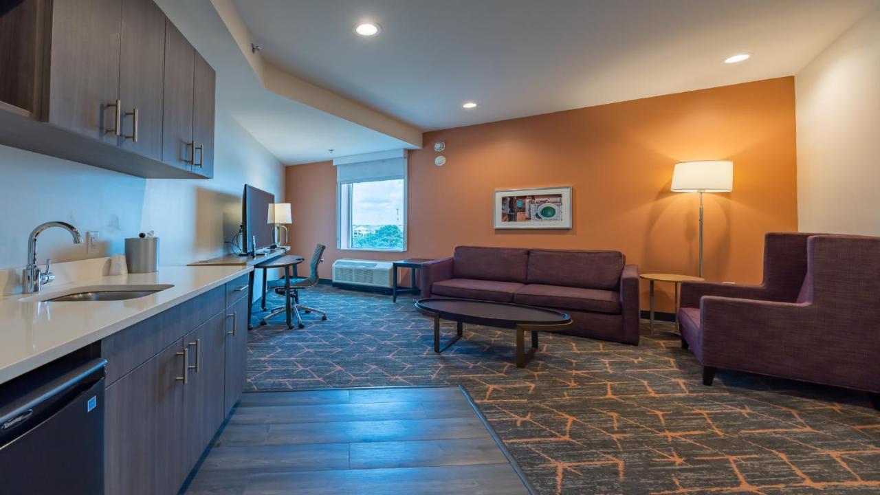 מלון Courtyard By Marriott Atlanta דאנוודי מראה חיצוני תמונה