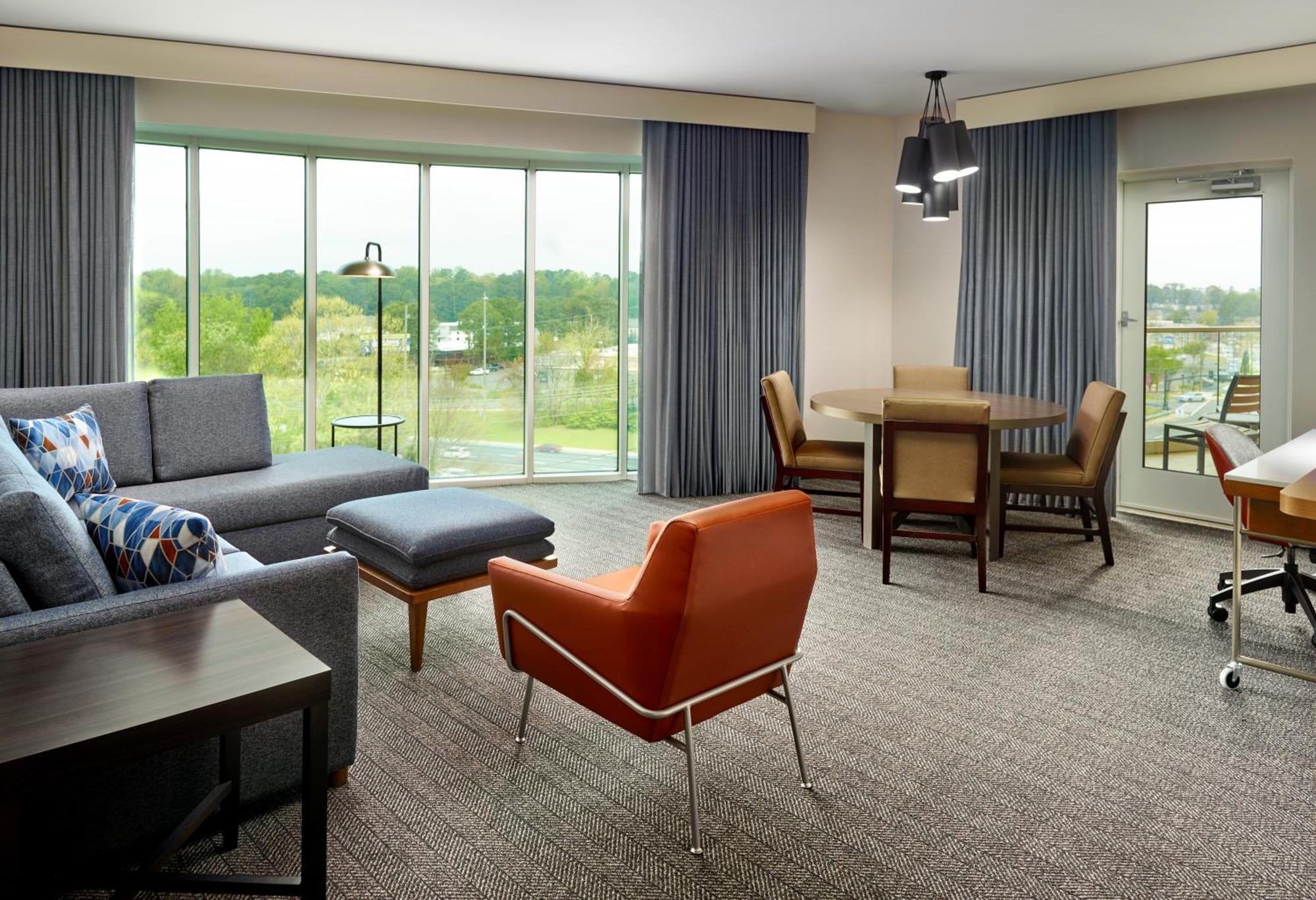 מלון Courtyard By Marriott Atlanta דאנוודי מראה חיצוני תמונה