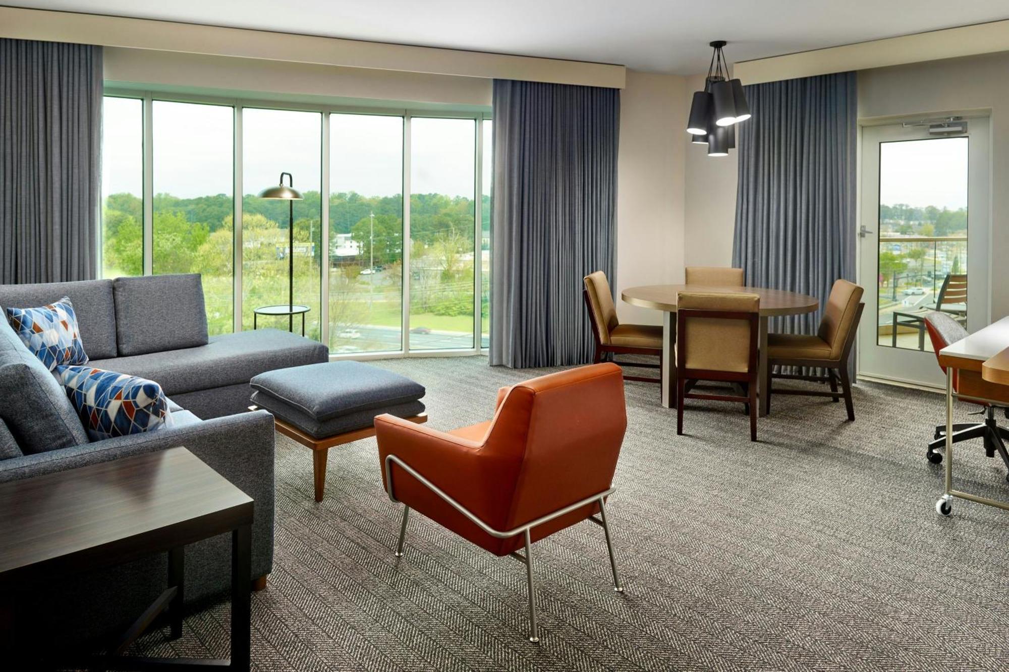 מלון Courtyard By Marriott Atlanta דאנוודי מראה חיצוני תמונה