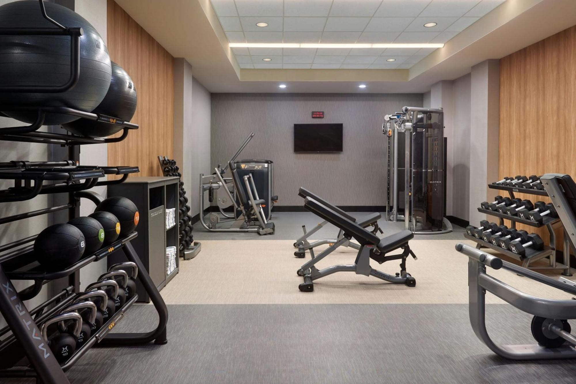 מלון Courtyard By Marriott Atlanta דאנוודי מראה חיצוני תמונה